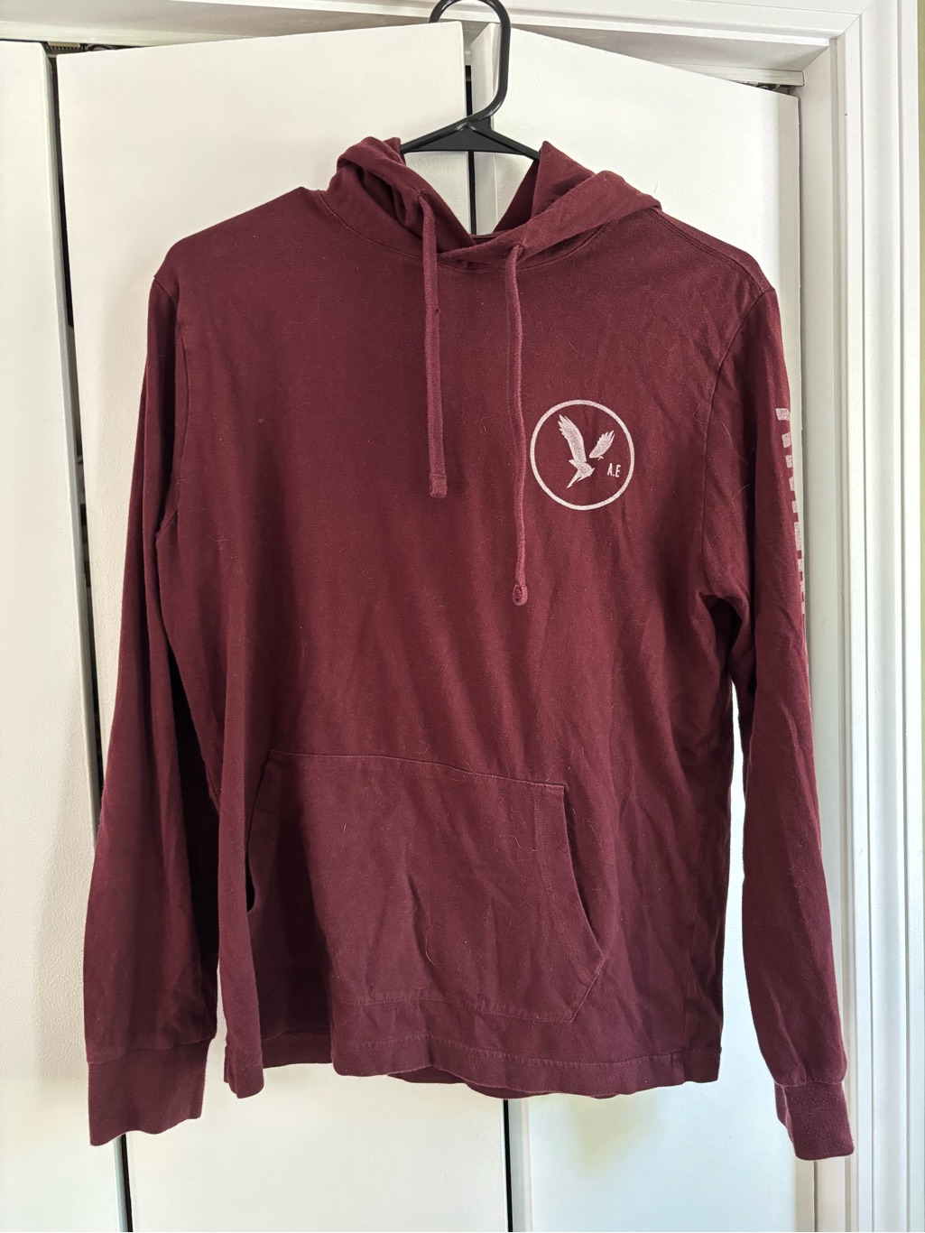 American Eagle Men's Xs Maroon Pullover Hoodie Shirt
